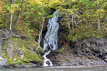 沙流川渓谷の滝