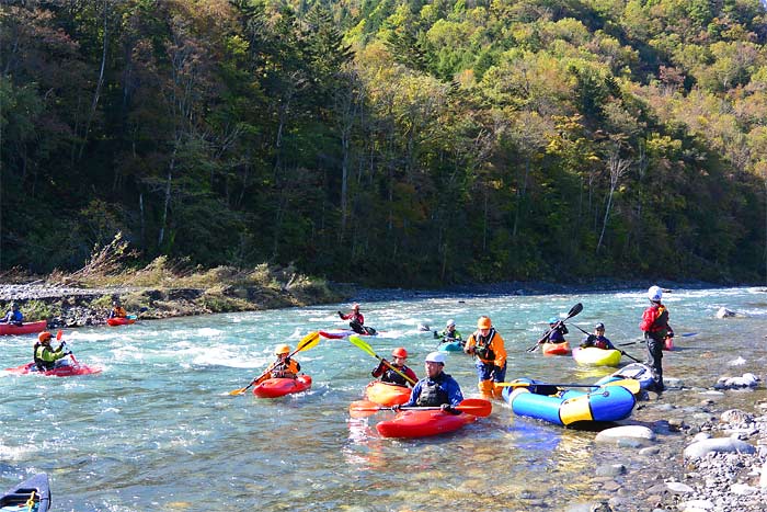 沙流川アッパーのダウンリバー