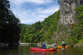 歴舟中の川