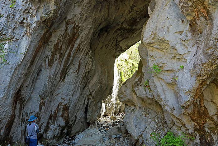 帝釈峡鬼の唐門