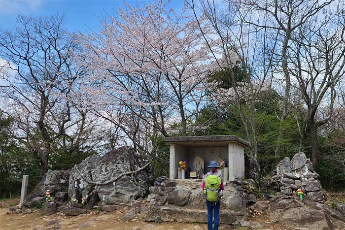 飯野山