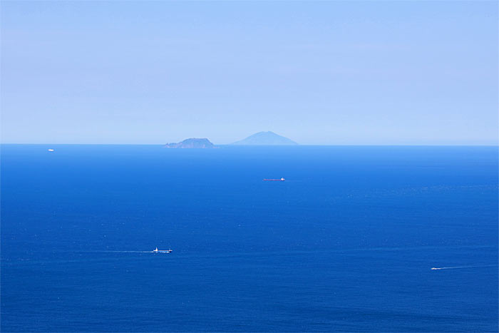 松前大島、松前小島