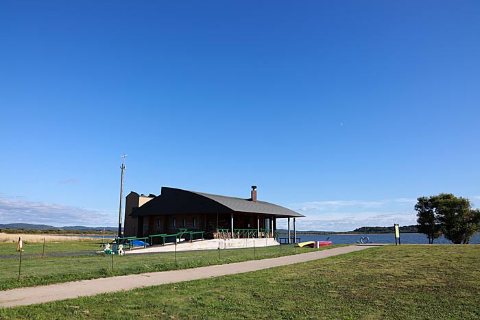 大沼野鳥観察館