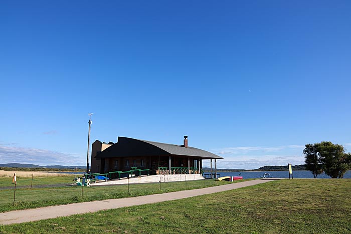 大沼野鳥観察館